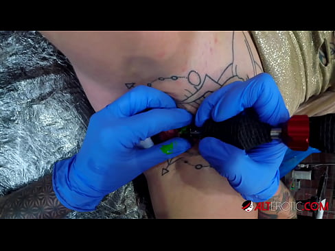 ❤️ tattooed ທີ່ສຸດ Hottie Sully Savage ໄດ້ຮັບ tattoo ສຸດ clitoris ຂອງນາງ ມີເພດສຳພັນ ຢູ່ຄອມ lo.milfnut-net.ru ❤