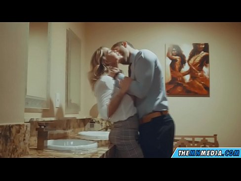 ❤️ ໃນເວລາທີ່ຜິວເນື້ອສີຂາວ busty seduces ທ່ານຢູ່ໃນຫ້ອງນ້ໍາສາທາລະນະ ມີເພດສຳພັນ ຢູ່ຄອມ lo.milfnut-net.ru ❤